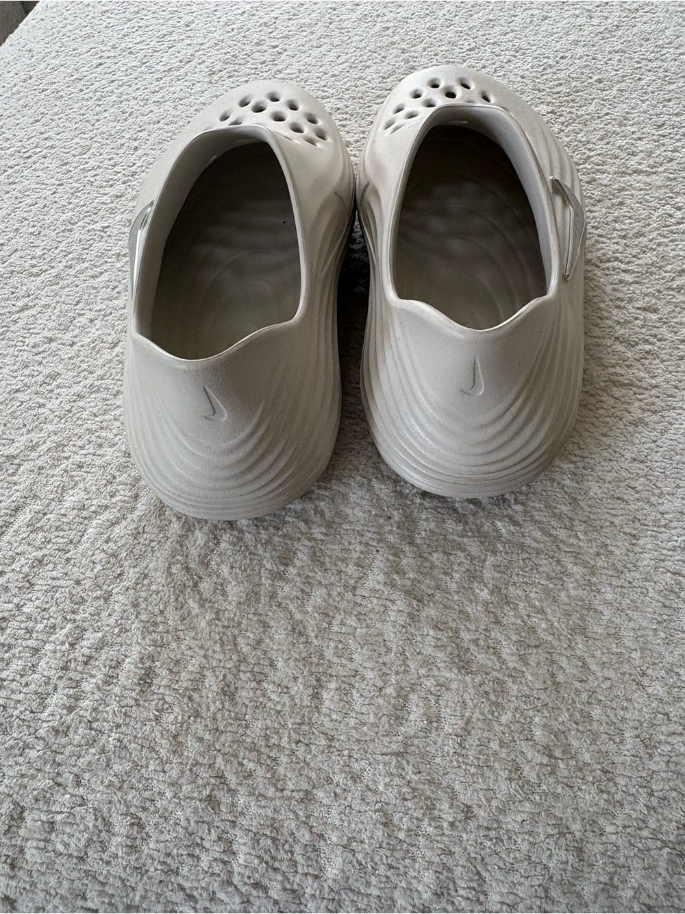 Nike ReactX clogs - Picture 3 of 3
